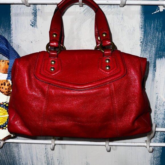 Coach Ashley Cherry - Picture 2 of 6